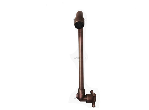 Griferia Vintage Pared Cobre Antiguo