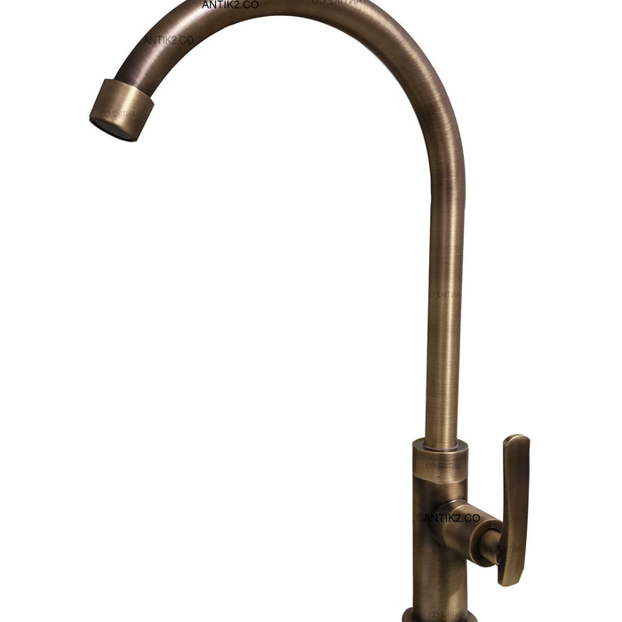 Grifería Vintage Alta bronce antiguo