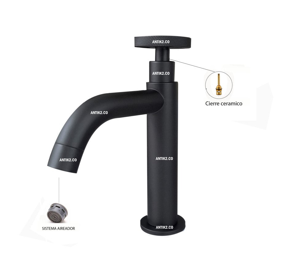 Griferia Lavamanos Baja Diseño Industrial Negro (Agua Fria